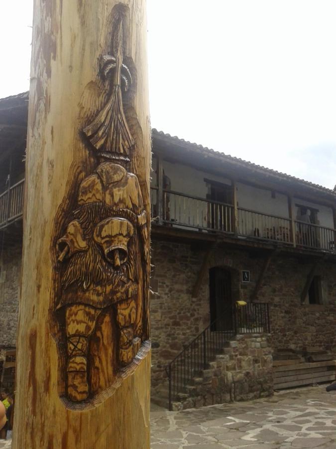Albergue Olasenea Aterpea Zubieta ภายนอก รูปภาพ