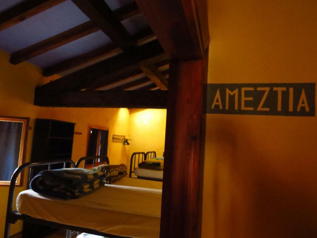 Albergue Olasenea Aterpea Zubieta ภายนอก รูปภาพ